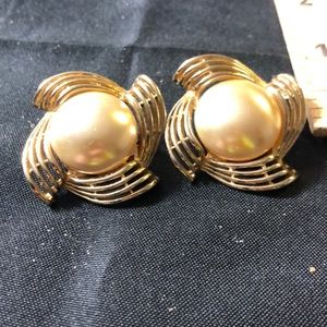Vintage faux pearl and gold clip on earrings